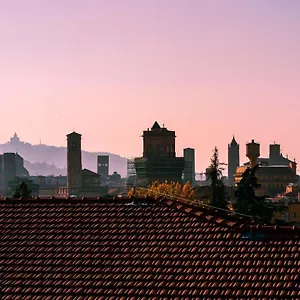 Skyline 1/7 , Bologna Italië
