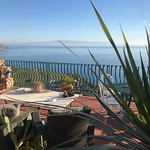 3* Bed & Breakfast La Terrazza Sul Mare