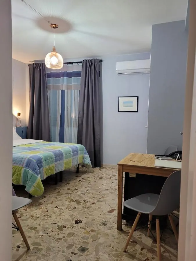 ** Hotel Mare Nostrum Petit Hôtel Pozzallo Italië